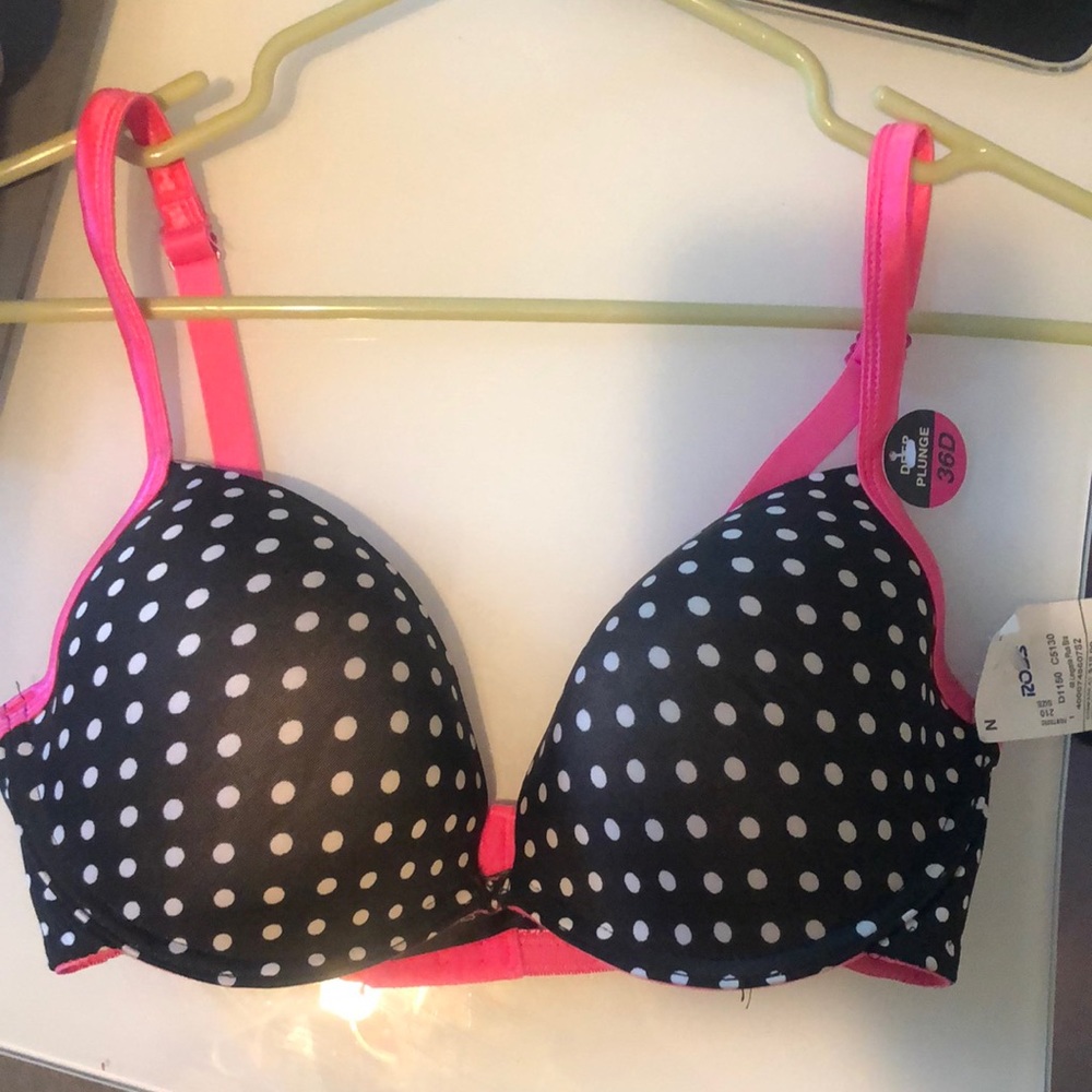 36D bra